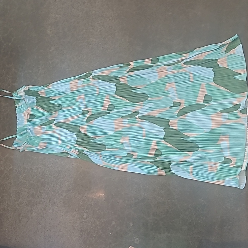 ABSTRACT SHAPES PATTERN PLEATED MAXI SUMMER DRESS - Picture 7 of 7
